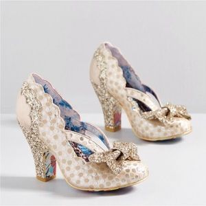 Irregular Choice Curtain Call gold heel size 9